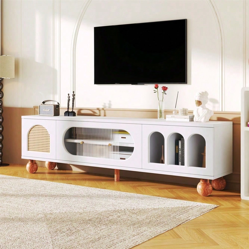 TV-Möbel, TV-Möbel mit Rattan-ähnlicher Tür, Glasschiebetür, drei offenen Bogenbereichen, lowboard mit goldenen Griffen und massiven Holzfüßen