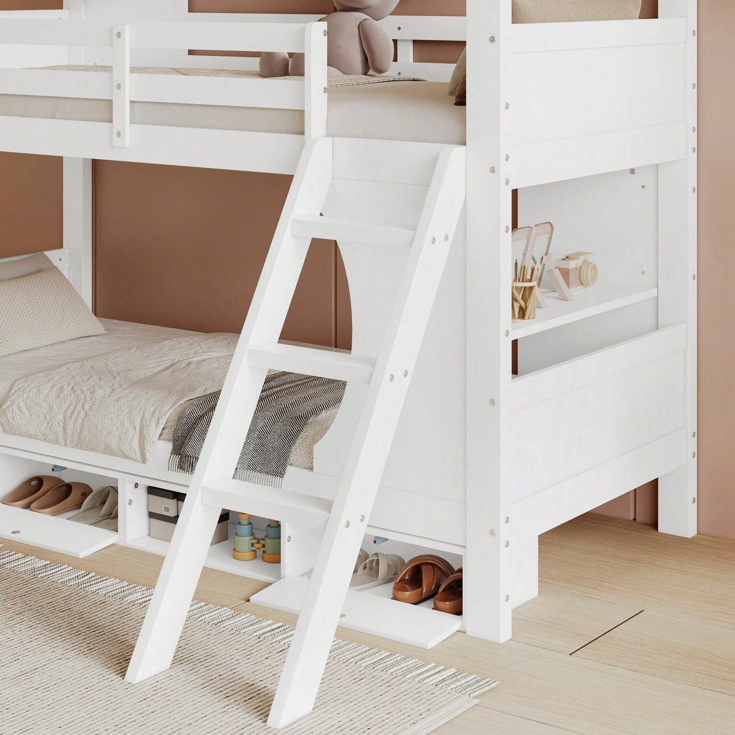 Modernes Etagenbett für Kinder (90x200 cm) - Mit integriertem Schreibtisch & Schuhschrank (4 Fächer) - Sicherheits-Gitter & dreistufige Schrägleiter - Viel Stauraum aus Kiefer, MDF & Sperrholz - Weiße Schlaf- & Spiel-Lösung