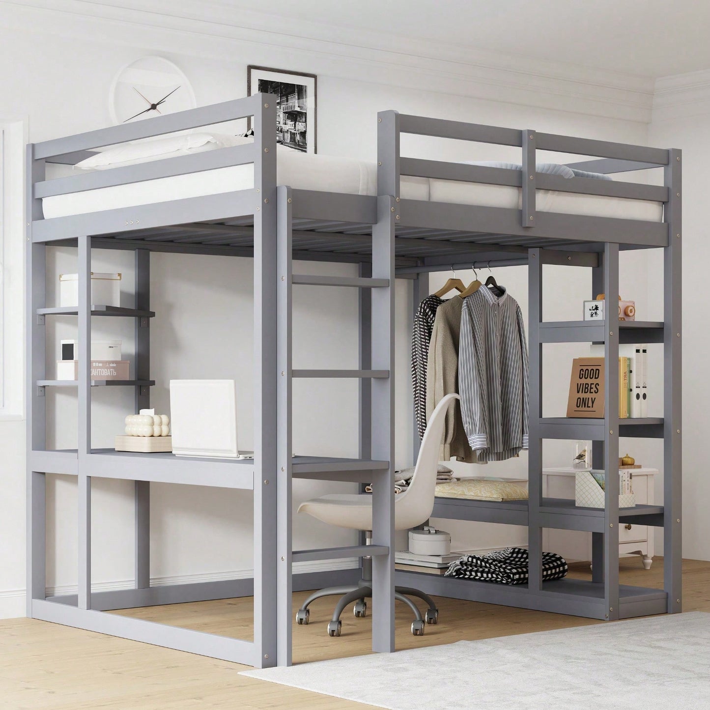 Massivholz-Hochbett 140x200 cm mit Schreibtisch & Regalen – Kinder-/Jugendbett in Weiß (inkl. Leiter, Ablageflächen & Aufhängungen) – Stilvolles Doppelbett mit Laminat-Oberflächen