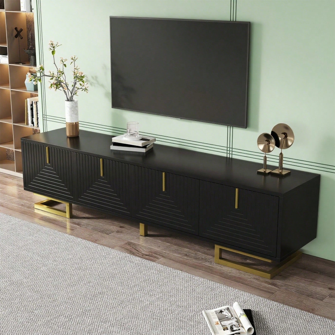 TV-Schrank, Lowboard mit strukturierten Türen, TV-Möbel, goldene Griffe und goldene Beine