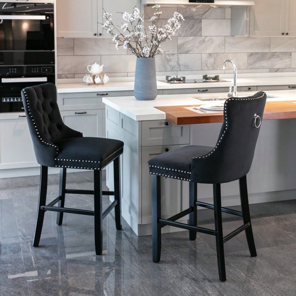 2er-Set Samt Barhocker mit Knopfsteppung & Holzbeinen | Chrom-Nagelkopfeinsätze & höhenverstellbar | Moderne Barhocker für Küche, Wohnzimmer in Schwarz | DE2002BK
