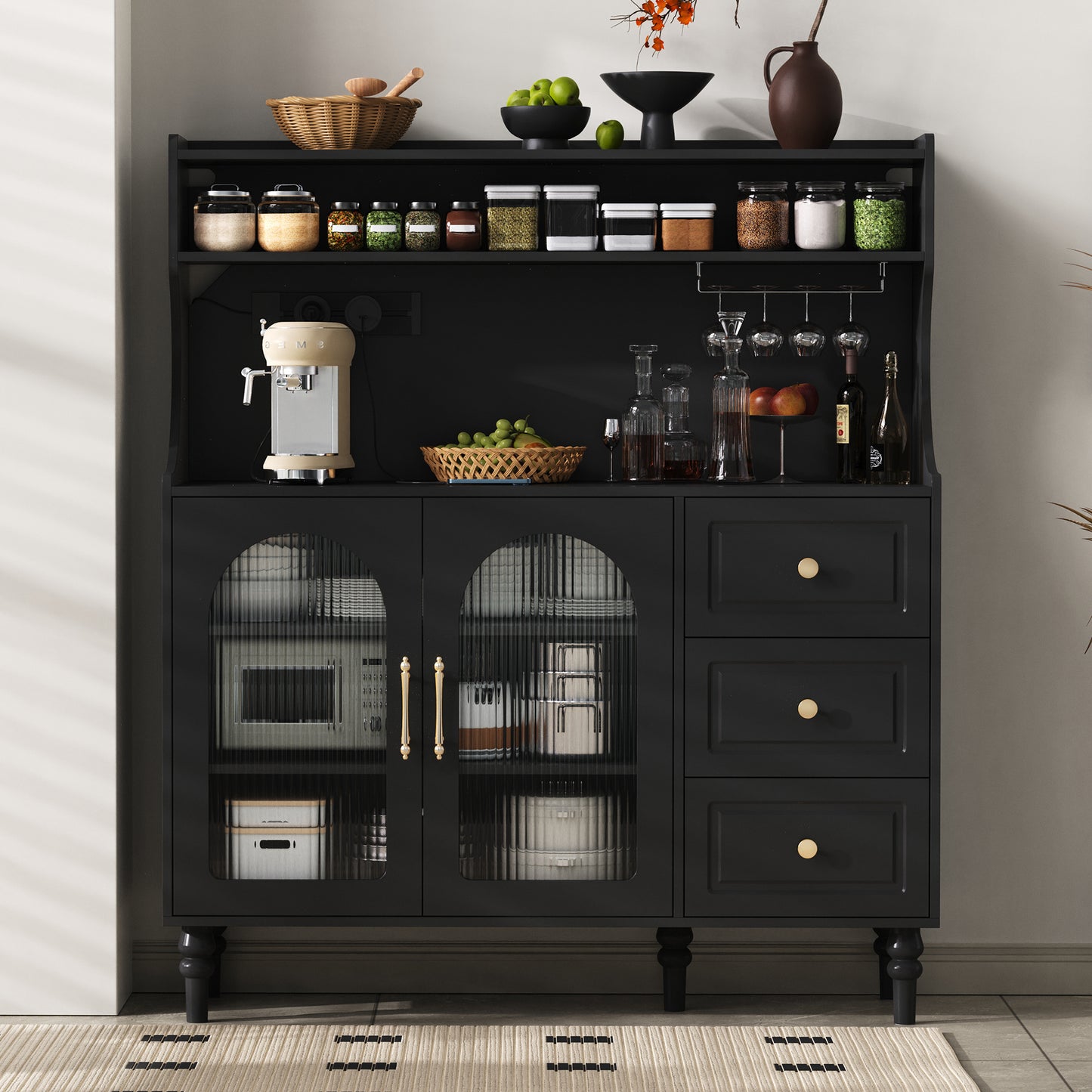 Gigab2b original image - Hochschrank mit Steckdosen und Schubladen, Barschrank mit Weinglashaltern und Stauraum, Küchen-Buffetschrank mit verstellbaren Schichtböden, Ideal für Küche und Esszimmer (Schwarz)
