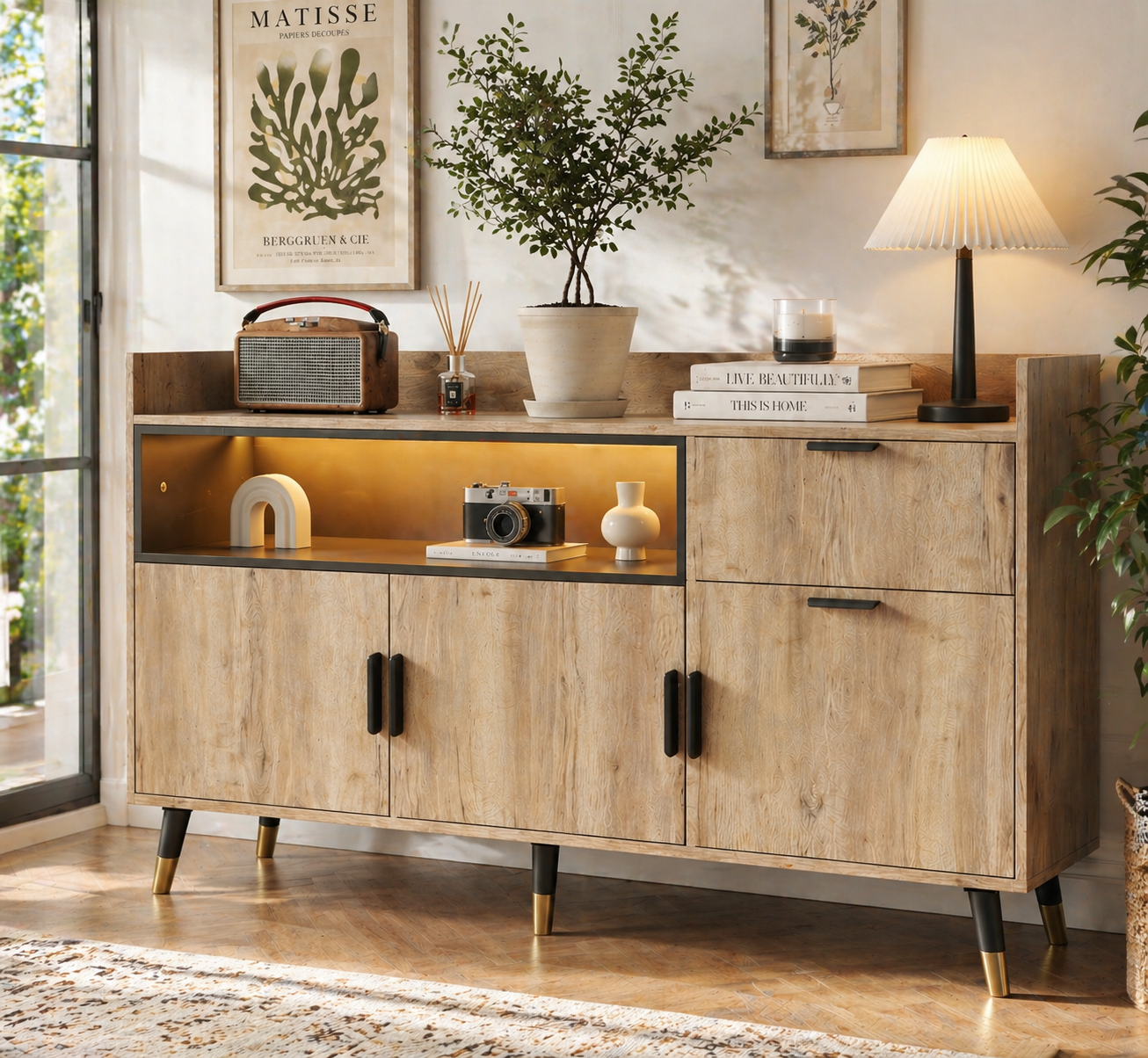 Gigab2b original image - Modernes minimalistisches Sideboard – offene Regale, praktische Schubladen, beidseitige Schwingtüren. Mit geräuscharmen Schienen und stabilem Holzrahmen – geeignet für Wohnzimmer, Esszimmer und Büro.