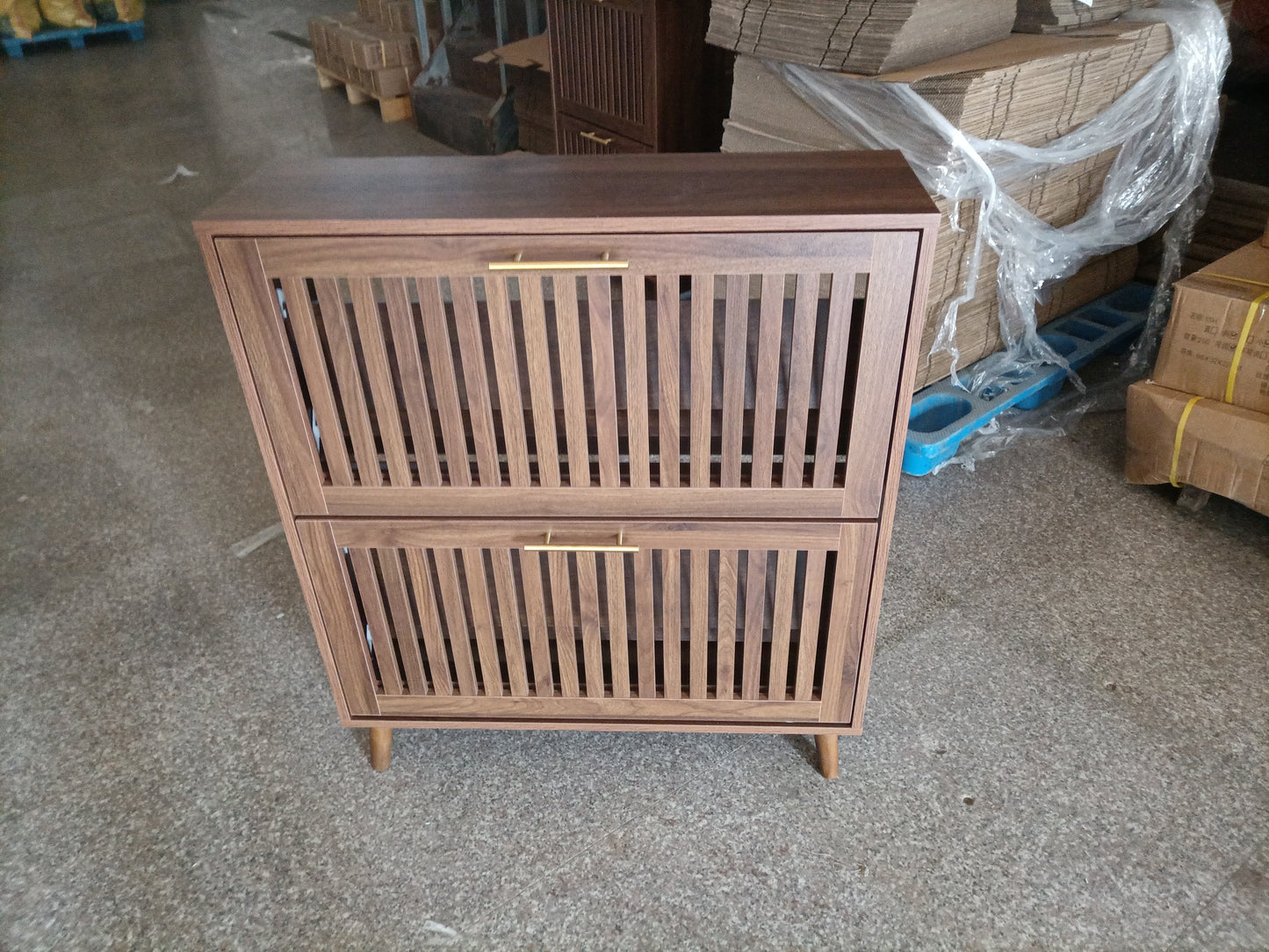 80 cm breiter Schuhschrank aus Walnussholz, freistehender Schuhschrank im mittelalterlich-modernen Stil mit zwei Klappschubladen, geeignet für Flure und Eingangsbereiche, 1 Stück