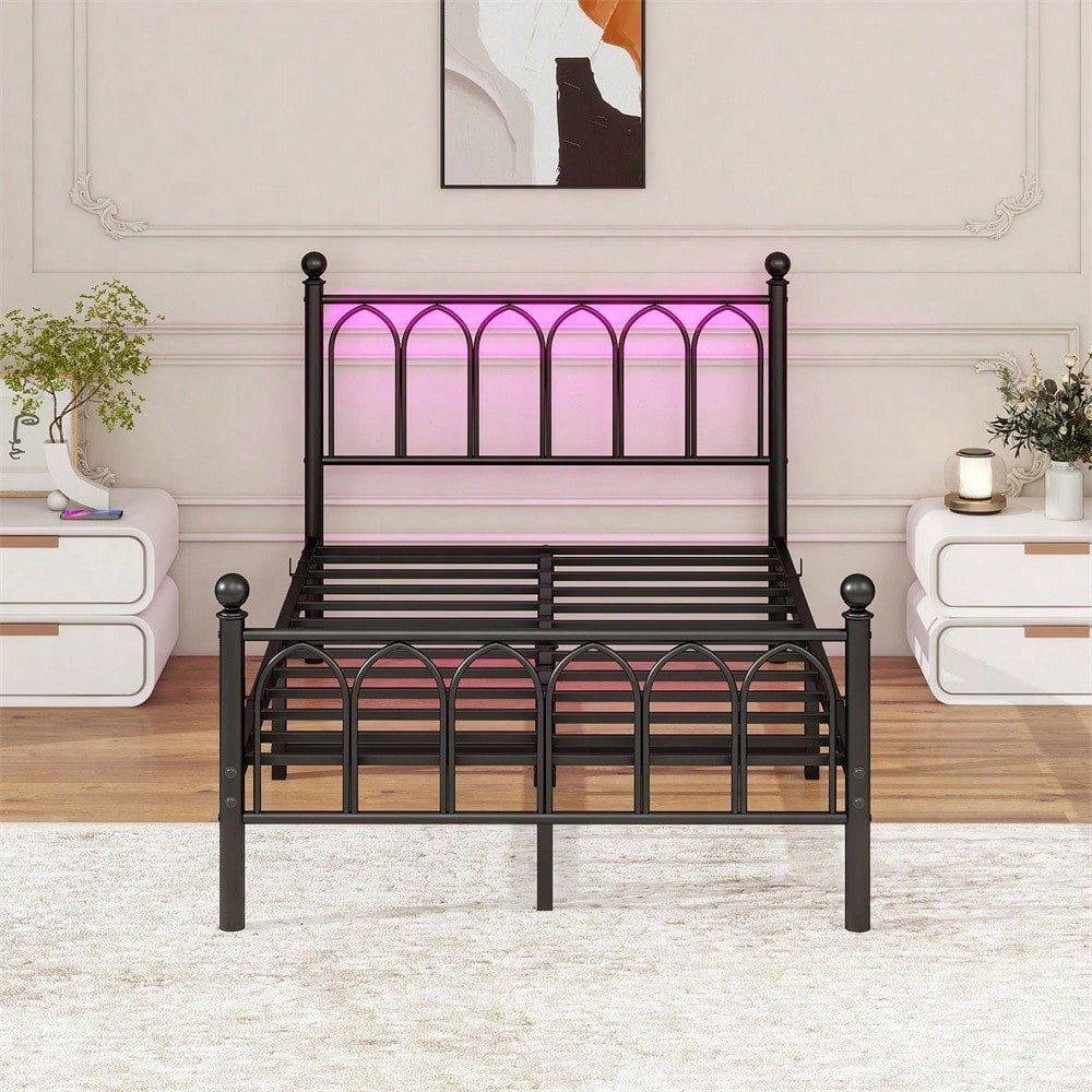 120x200cm Metall-Bettrahmen mit Vintage Kopf und Fußplatte, USB-Ladestation, LED-Bettrahmen, Heavy Duty Stahl Slat Unterstützung, Reichweite Unterbett-Speicher, Keine Box-Feder erforderlich, Weiß