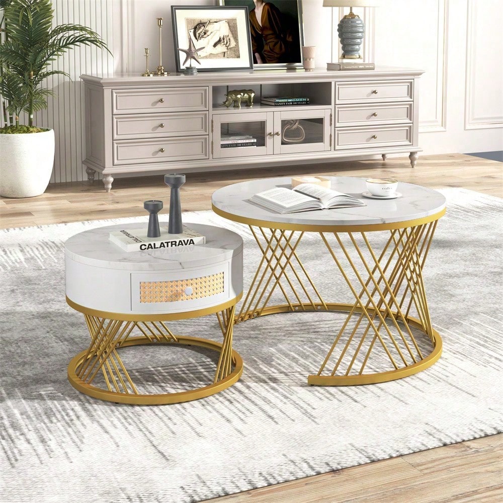 2 in 1 Runder Couchtisch aus MDF, Beistelltisch mit Tischplatte aus Marmor und Schubladen aus Kunststoff-Rattan, Griffe aus Massivholz. goldene Eisenfüße. 70*70*45,5+50*50*38,5cm