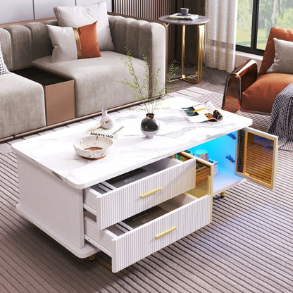 Couchtisch, Beistelltisch mit Tür aus gehärtetem Glas, Schubladen mit Wellenstruktur, goldenen Griffen und Beinen, Tischplatte mit Marmorstruktur.