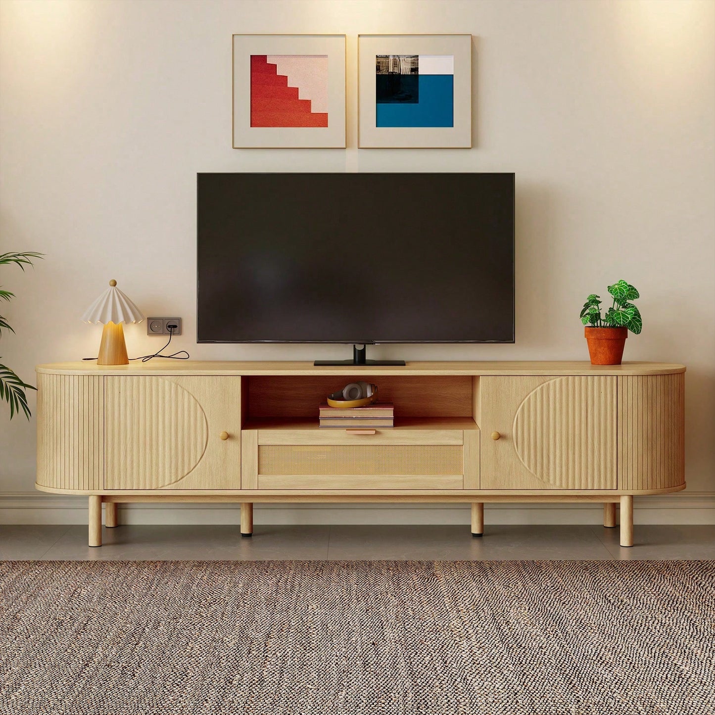 Moderner TV-Schrank mit Rattan-Schubladen & offenen Fächern – Abgerundete Tischplatte auf Metallbeinen (Holzoptik) – Multifunktionales Wohnzimmermöbel