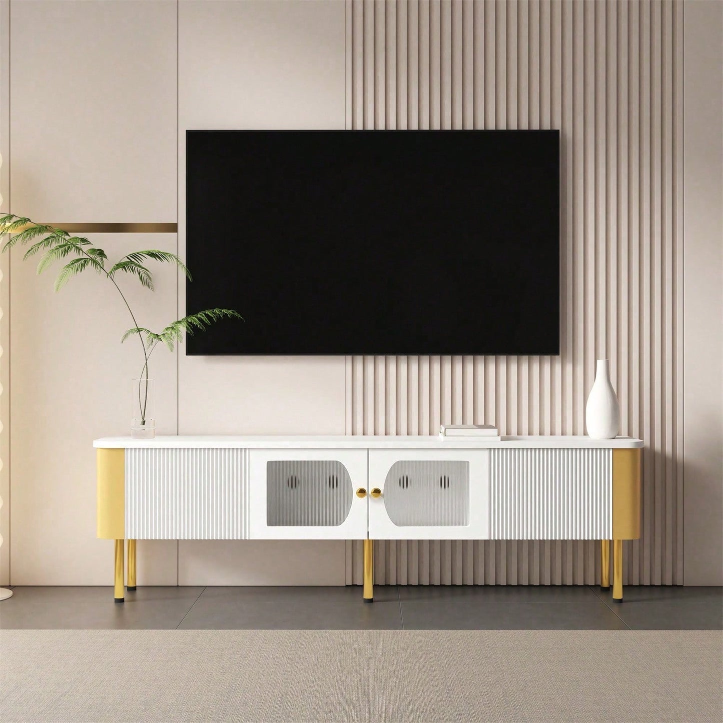 TV-Schrank mit Schubladen und speziell geformten Türverkleidungen, goldenen Griffen und Beinen, Bogenform