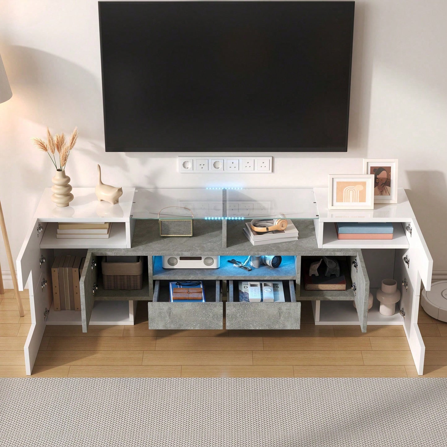 Stilvoller TV-Schrank, Lowboard. hochglänzendes Weiß, 145 cm, LED-Beleuchtung, Wohnzimmermöbel. modernes Design. elegante Glasoberfläche.