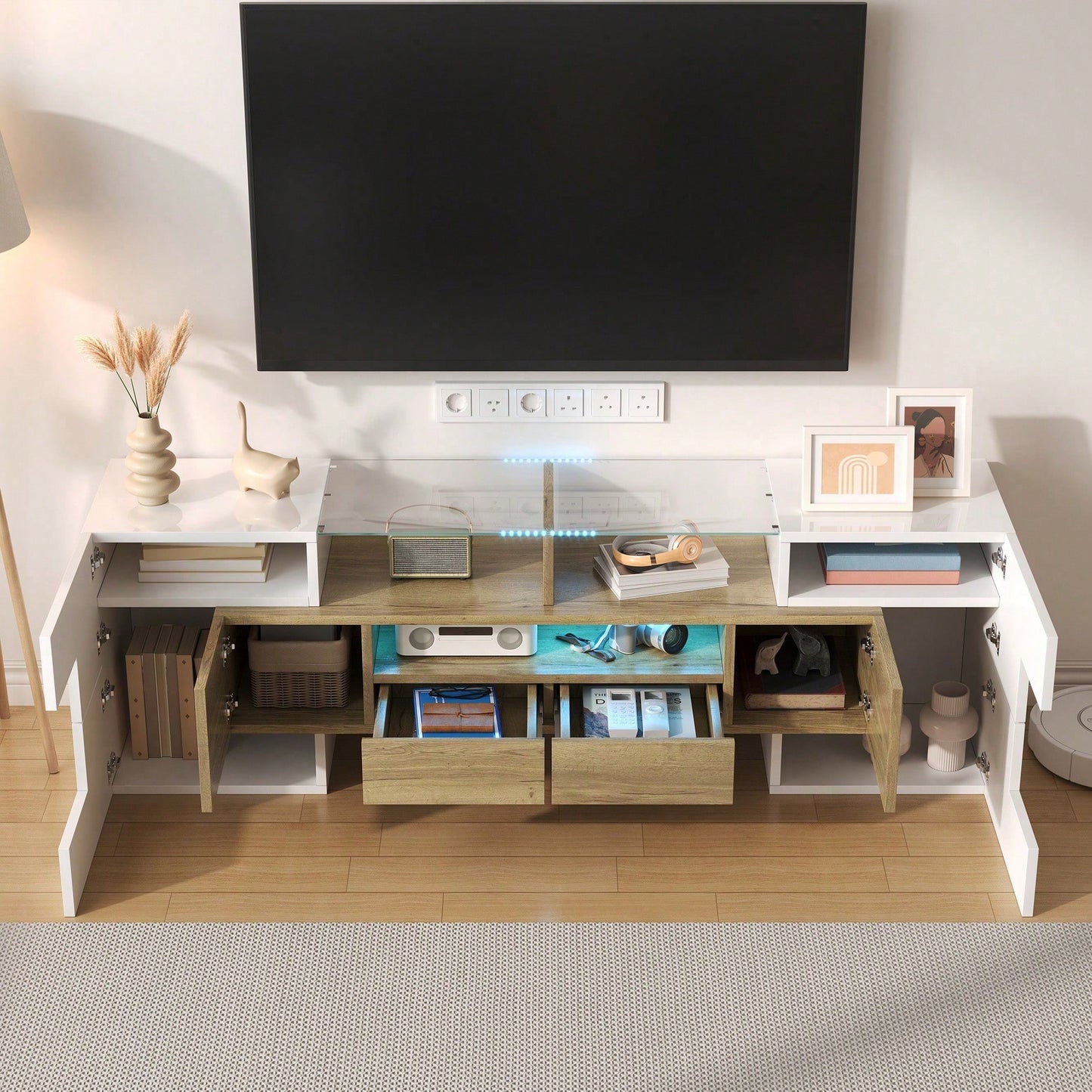Stilvoller TV-Schrank, Lowboard. hochglänzendes Weiß, 145 cm, LED-Beleuchtung, Wohnzimmermöbel. modernes Design. elegante Glasoberfläche.