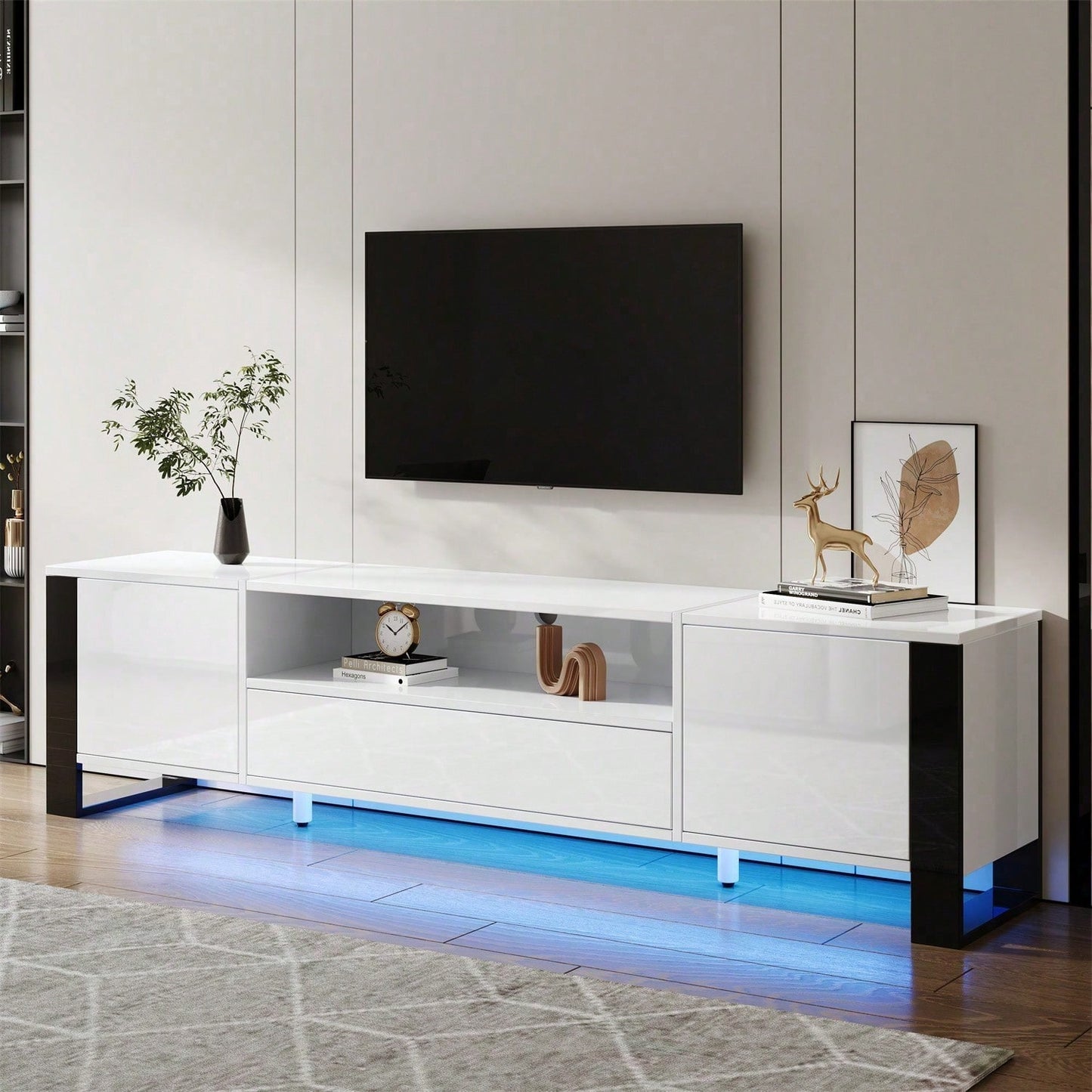 Moderner Hochglanz-TV-Schrank in Weiß mit LED-Beleuchtung und Stauraum 178 cm, für bis zu 70-Zoll-TVs