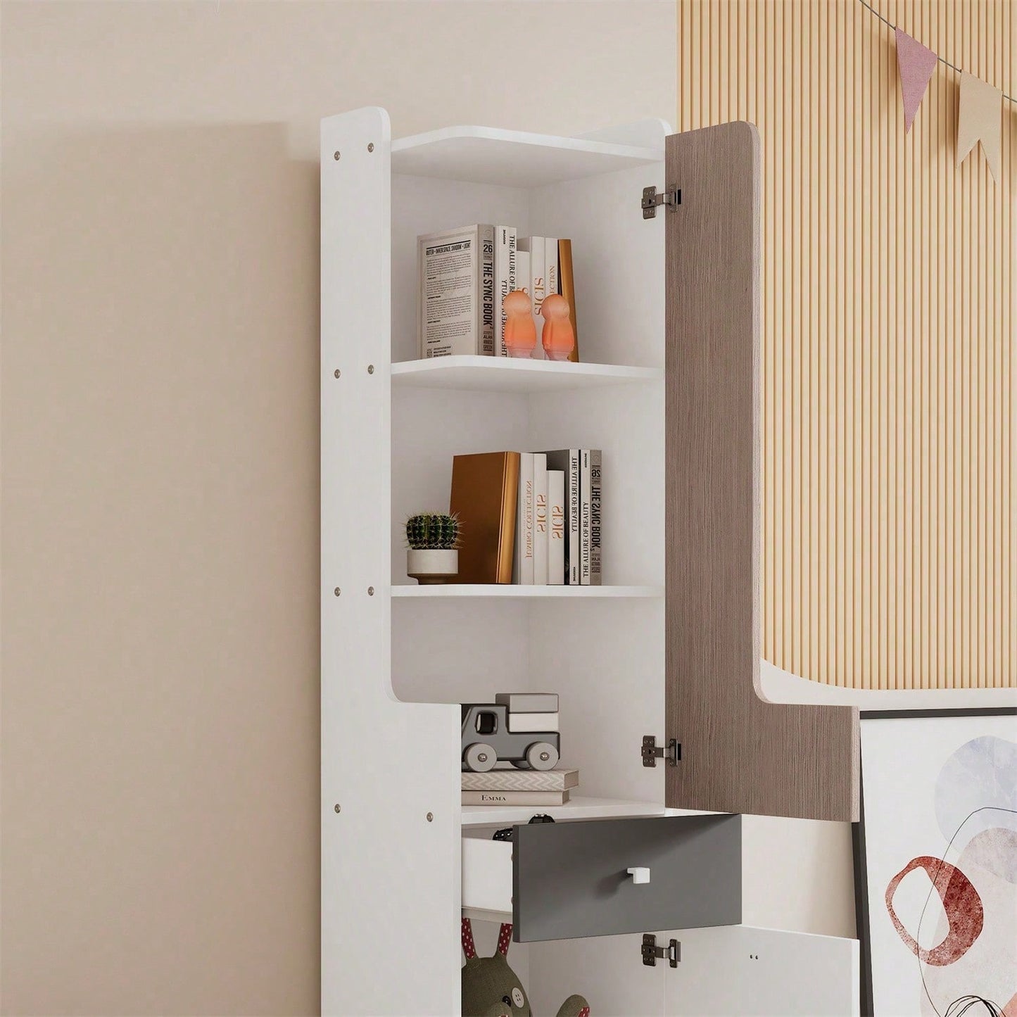 Hohes Bücherregal, Teenager-Regal mit L-förmigen Tür, mit Schublade, Aufbewahrungsschränke, Türen mit Scharnieren, mit quadratische Metallknöpfe, MDF, Weiß + helle Ulmefarbe + Grau