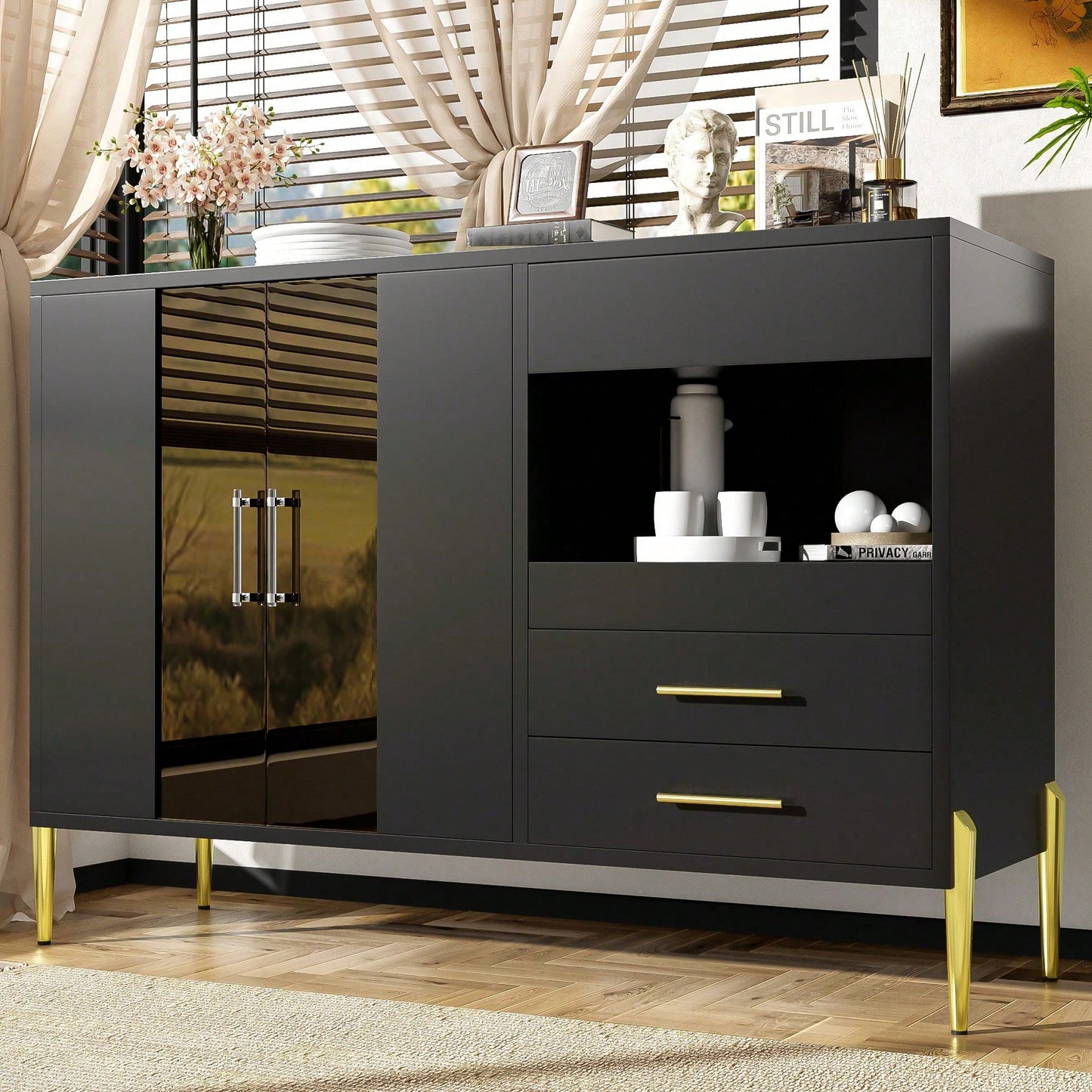 Leichtes, luxuriöses, modernes Sideboard mit eleganter, tealfarbener Glastür, Griffe aus Kristall-Acryl für Esszimmer und Wohnzimmer, galvanisierte, goldene Eisenbeine, schwarzer Korpus