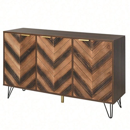 Sideboard, Exklusives Sideboard mit drei Türen, mit stilvollen Details und großzügigem Stauraum. Tür aus Massivholzfurnier, konkave und konvexe Haptik. Enthält Laminate. Kleiner Schrank mit goldenen G