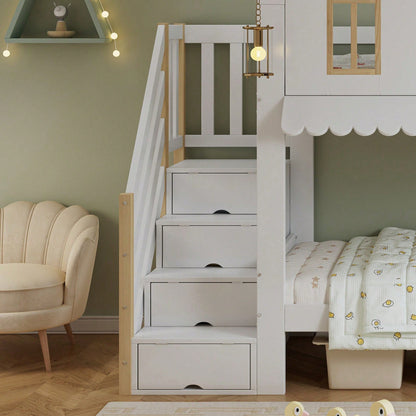 Etagenbett Kinderbett 90*200 cm mit Aufbewahrungstreppe & Dekofilzen – Exklusives Design mit Fenstern & welliger Dachkante – Weiß/Natur (Kiefer/MDF/Sperrholz) – Inkl. Aufhängedeko