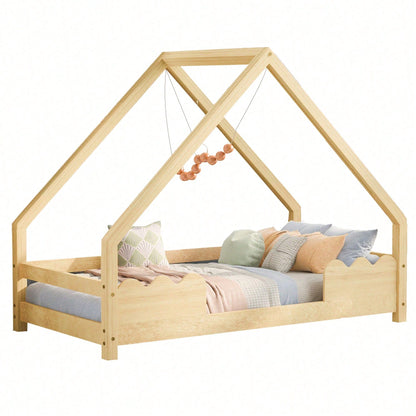 Massivholz-Hausbett für Kinder (90x200 cm) – Spielbett mit integriertem Rausfallschutz – Naturbelassenes Jugendbett aus robustem Holz – Sicherer & fantasievoller Schlafplatz