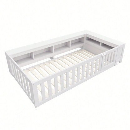 Kinderbett 90x200 cm aus Massivholz – Multifunktionales Einzelbett mit Sicherheitsgitter, Türchen & großzügigem Stauraum – Inkl. Lattenrost, Rundum-Schutz & Aufbewahrungsfächern (Weiß)