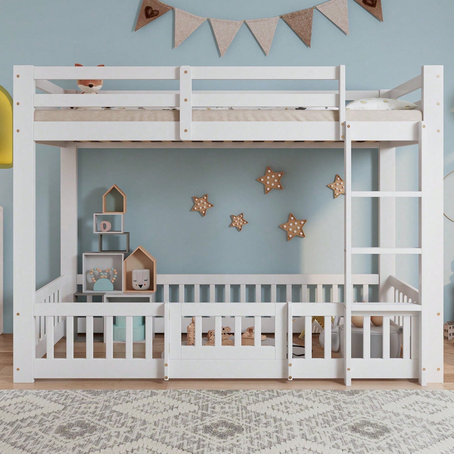 Etagenbett aus Kiefernholz & LVL 90x200 cm - Hochbett mit sicherer rechtwinkliger Treppe, Geländer und Tür - Weißes Kinderbett mit Absturzsicherung & nutzbarem Freiraum unter dem Bett