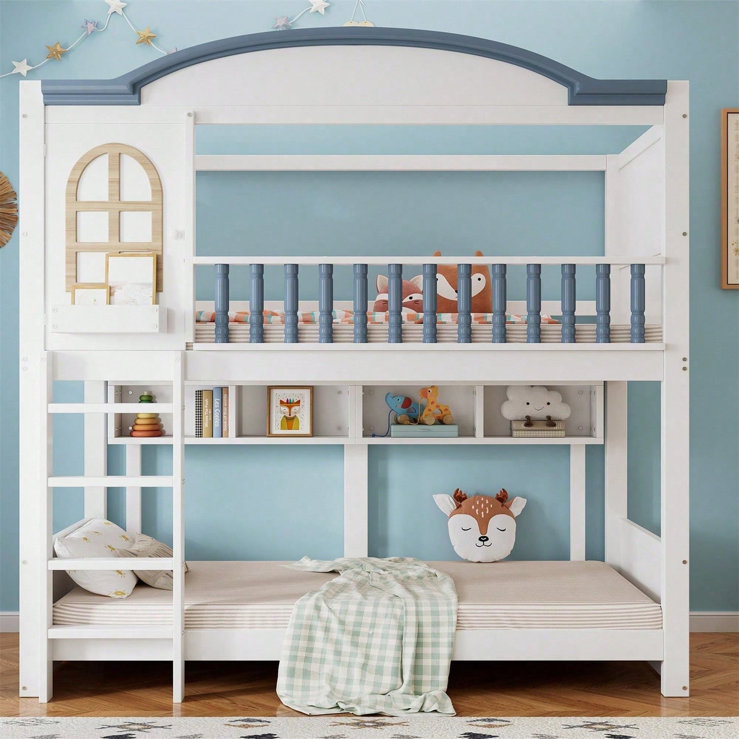 Etagenbett, Kinderbett mit Fallschutz und Gitter, Mit Dach und Fenster, Offenes Regal, Exquisiter Massivholzzaun, Mit vierstufiger Leiter, Kiefer+MDF, Weiß+Blau, 90x200cm