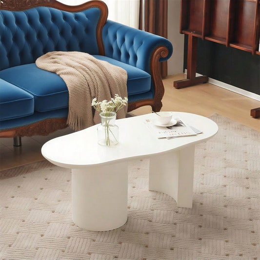 Stabiler und langlebiger 100 cm langer weißer unregelmäßiger Couchtisch - hochwertiges MDF, lackierte Oberfläche, zarte Haptik, unregelmäßige und elegant geschwungene Tischplatte