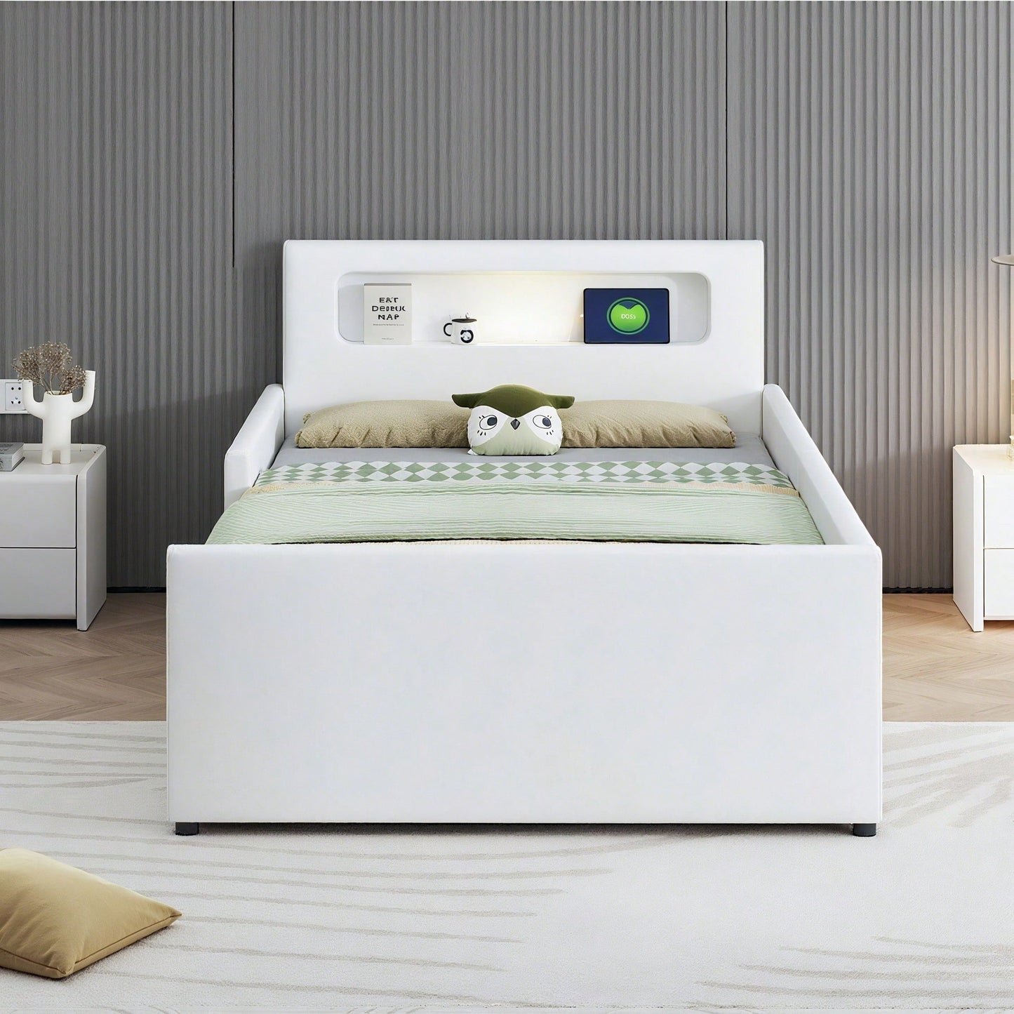 Polsterbett Kinderbett 90*200 cm, Mit Nachtlicht und USB-Ladeanschluss, Mit Ablagefächern, Erhöhte Seitenteile zur Sicherheit, Einfaches Einzelbett, Jungen- und Mädchenbett, Kunstlederstoff, Beige