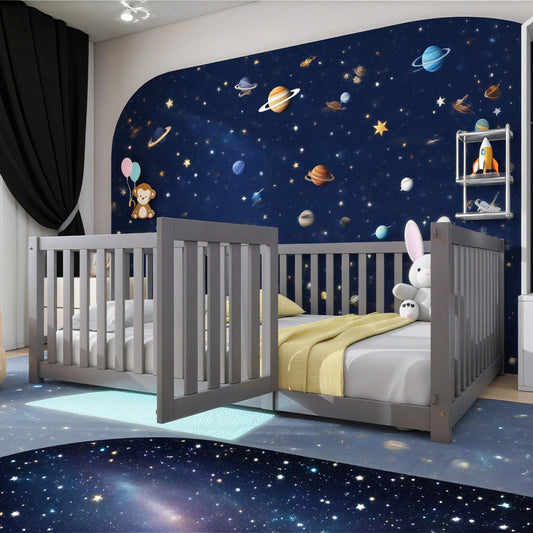 Kinderbett 140 x 200, Holzboden Bettrahmen mit Zaun und Tür, Grau