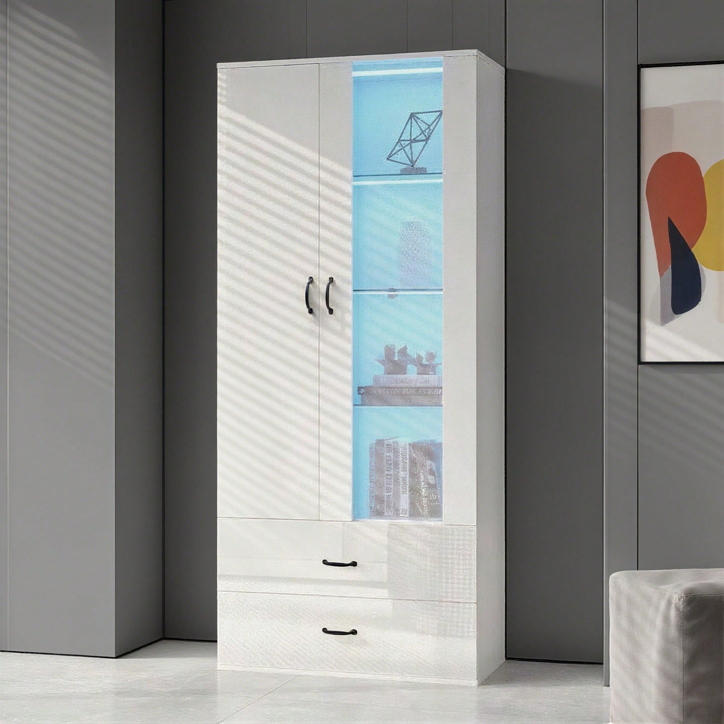 16 Farben LED-beleuchtete Vitrine, 2 Türen, Standvitrine mit transparenter Tür, freistehende Vitrine Weiße LED-Vitrine Wohnzimmer Wohnzimmerwand LED-Vitrine LED-Schrank Buffetschrank