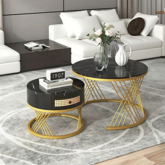 2 in 1 Runder Couchtisch aus MDF, Beistelltisch mit Tischplatte aus Marmor und Schubladen aus Kunststoff-Rattan, Griffe aus Massivholz. goldene Eisenfüße. 70*70*45,5+50*50*38,5cm
