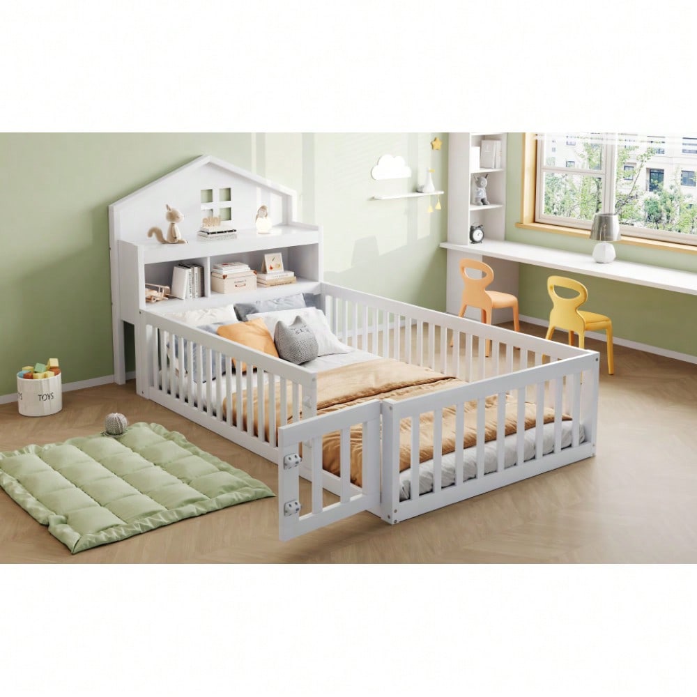 Kinderbett 90 x 200, Massivholz-Kinderbettrahmen, Hausleiste, mit Einlegeböden und Stauraum, mit Schutzgitter und Tür, mit Bilderleiste, mit Lattenrost, Weiß