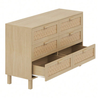 Elegantes Sideboard und Kommode aus Naturholz mit sechs Schubladen, Schlafzimmerschrank mit viel Stauraum, Schubladen in Rattanoptik.