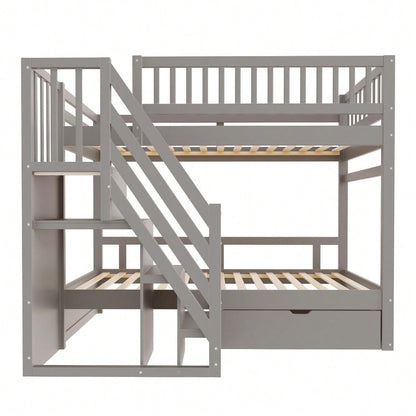 Etagenbett Aus Massivholz 90*200 cm, Mit Hohem Sicherheitsgitter, Mit Lattenrost, Sicherheitsleiter mit Stauraum, Mit Stauschubladen, Kinderbett Jugendbett, Grau
