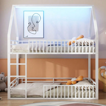 140x200 Haus-Etagenbett mit Zaun und LED-Licht, Weiß