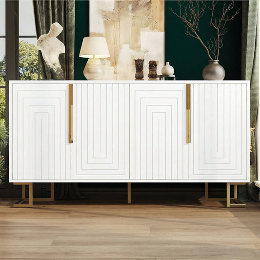 Das weiße Sideboard (152 x 40 x 75 cm) verfügt über ein einzigartiges geometrisches Design und goldene Griffe und Füße für ein elegantes Gefühl