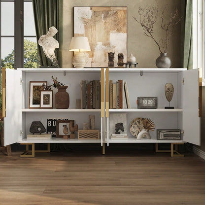 Das weiße Sideboard (152 x 40 x 75 cm) verfügt über ein einzigartiges geometrisches Design und goldene Griffe und Füße für ein elegantes Gefühl