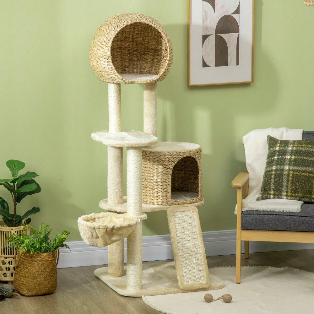 PawHut Kratzbaum mit Katzenhaus aus Rattan, mehrere Plattformen mit Hängematte & Rampe, Kippschutz & Plüschbezug, 60x60x150 cm, beige