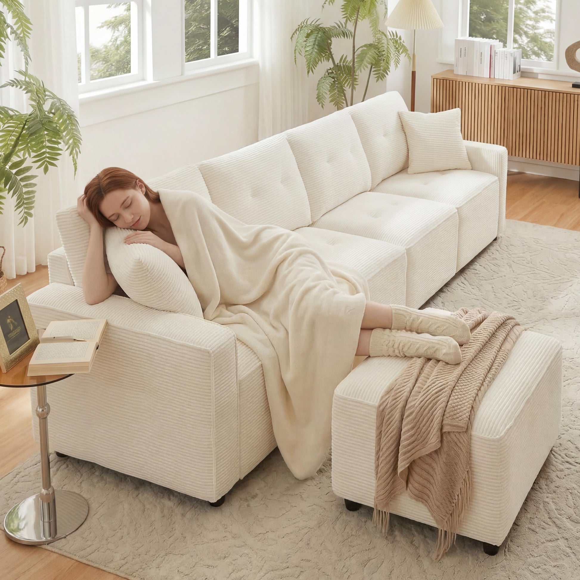 Gigab2b original image - Gerades 4-Sitzer Corduroy Sofa mit Stauraum  unter den Sitzflächen, inklusive eines frei platzierbaren Hockers. Farbe: Beige, Maße: B280 x T146 x H85 cm.[9905]