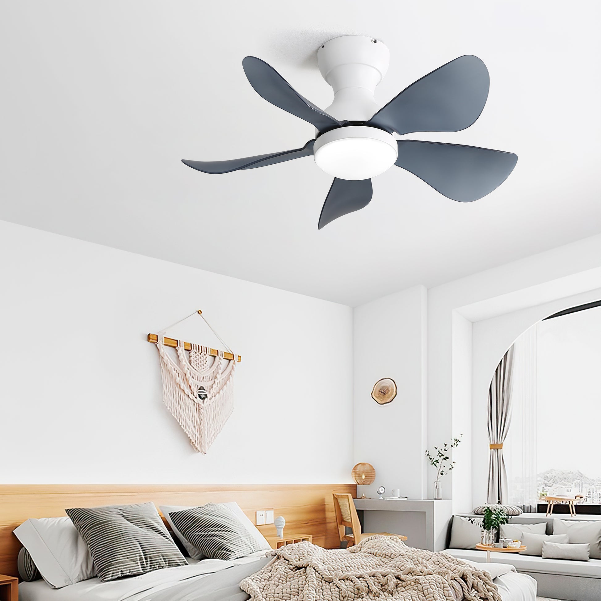 29-Zoll weißer Deckenventilator mit Flush-Montage 5 transparente ABS-Flügel Integrierte 18W dimmbare LED-Beleuchtung Energiesparender reversibler DC-Motor