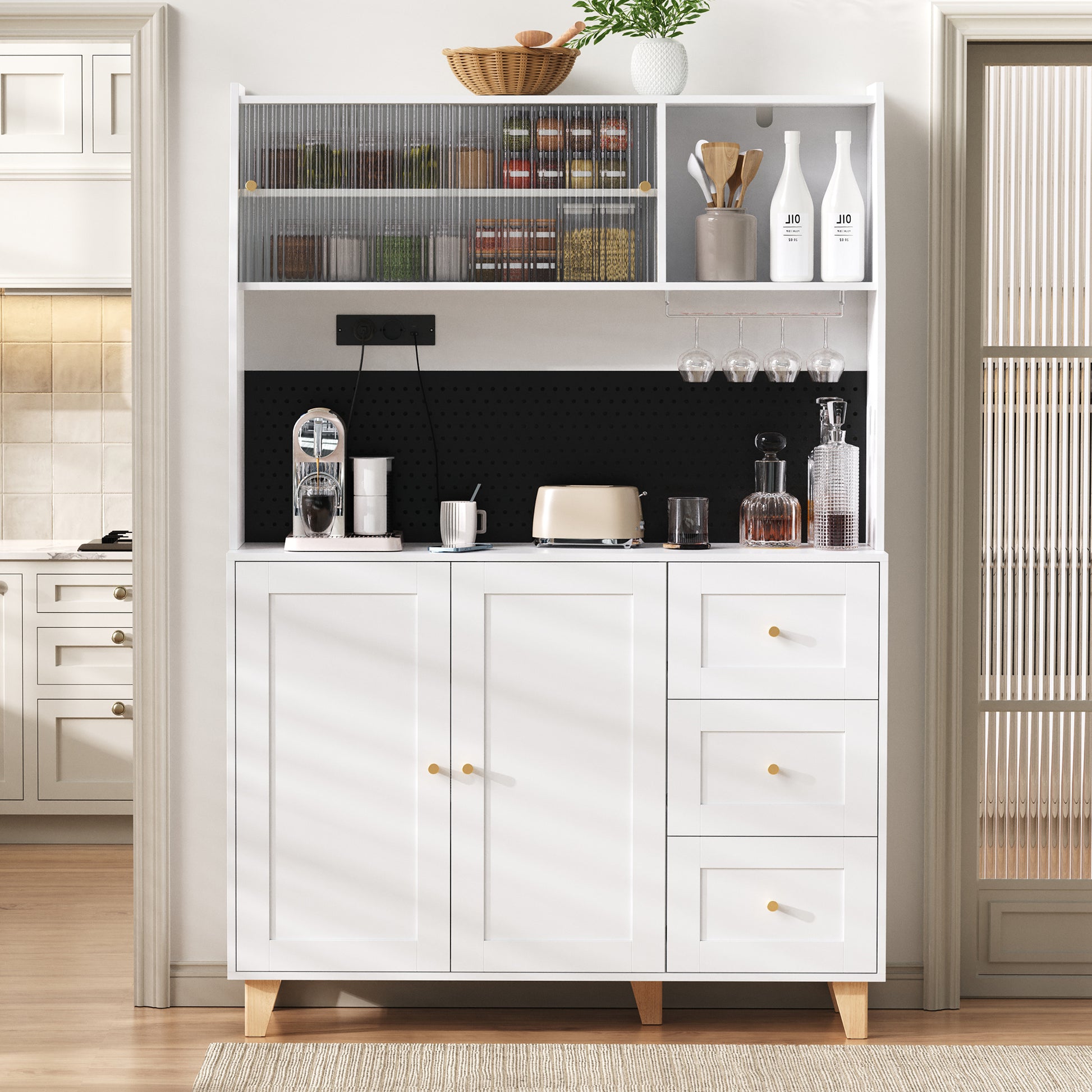 Gigab2b original image - Hochschrank mit Steckdosen und Lochbrett , Barschrank mit Weinglashaltern und Stauraum, Küchen-Buffetschrank mit Schubladen, Ideal für Küche und Esszimmer (Weiß)
