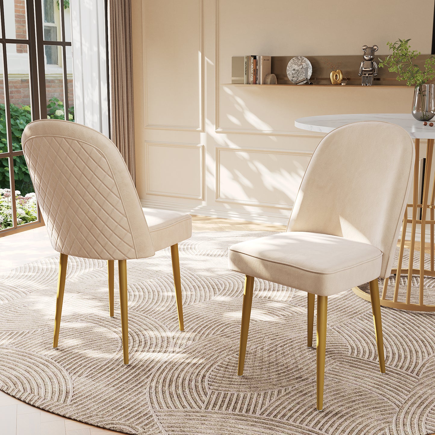 2 Esszimmerstühle, moderne beige Samt-Esszimmerstühle, goldene Metallbeine, modisch und bequem, geeignet für Esszimmer, Wohnzimmer und Arbeitszimmer
