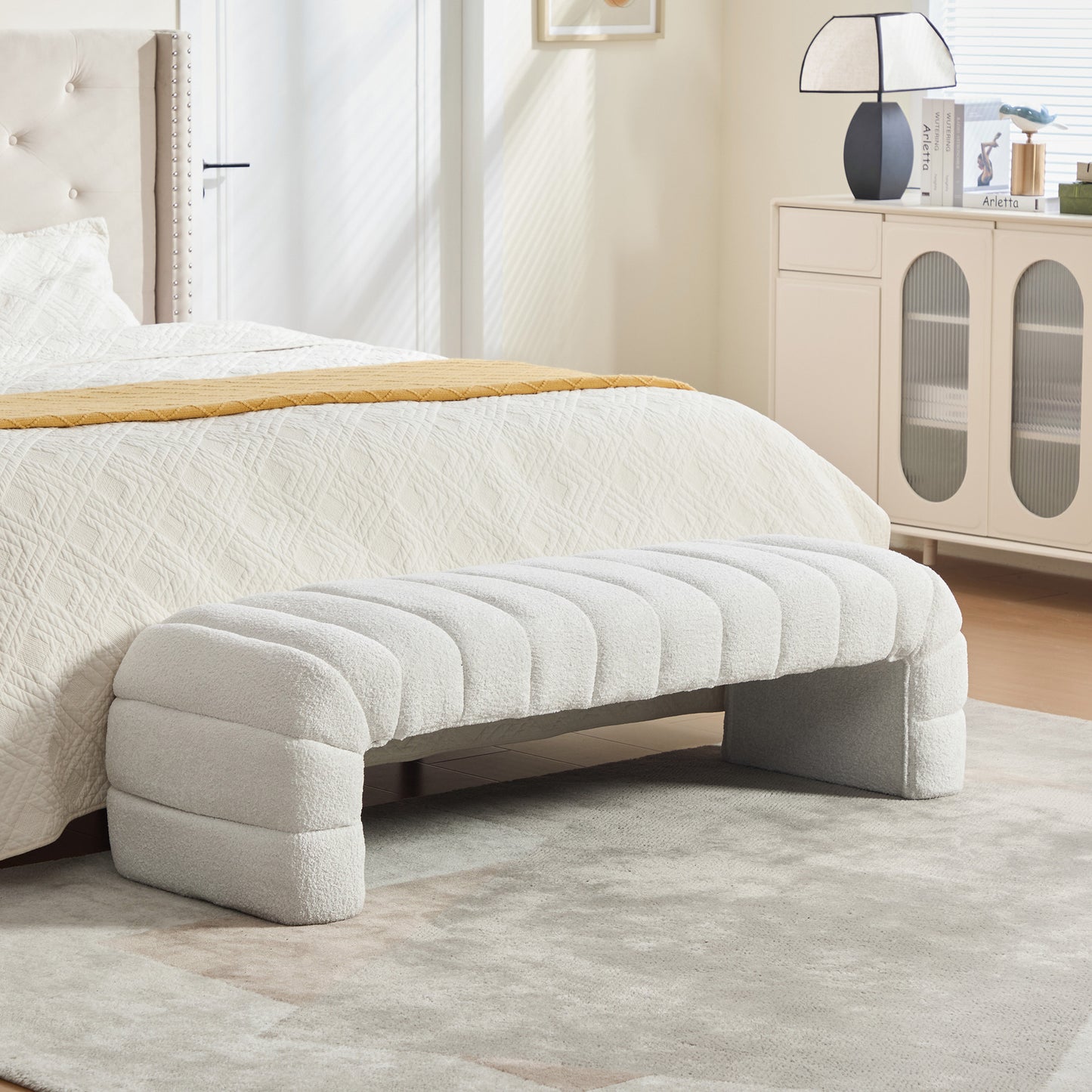 Moderner armlehnloser Chenille-Polsterbettbank mit Rillenpolsterung, Chaiselongue & Hocker für Wohnzimmer, Schlafzimmer, Eingangsbereich,Ivory