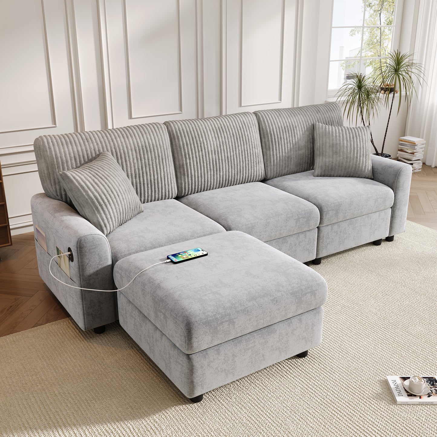 Gigab2b original image - Modernes Sofa mit 1 Fußhocker, 2 quadratischen Kissen, 1 USB-Anschluss und 1 Type-C-Anschluss, Grau (Maße: B223 × H84 × T146 cm)