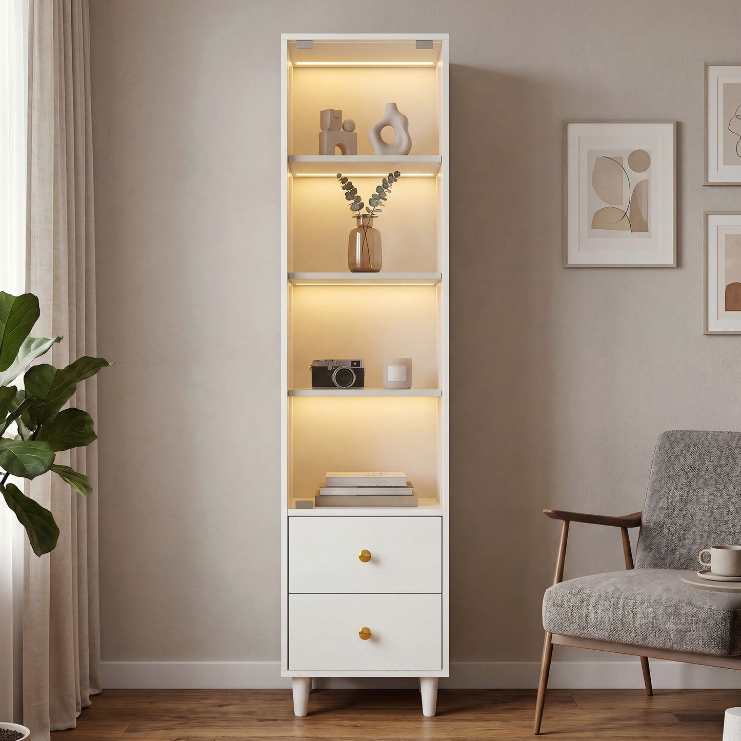 Gigab2b original image - Vitrine mit LED-Beleuchtung, modernes Bücherregal mit Glastüren und 2 Schubladen, Vitrine für Sammlerstücke, moderner Stil mit goldenen Griffen, weiß–H165/B40/T35cm