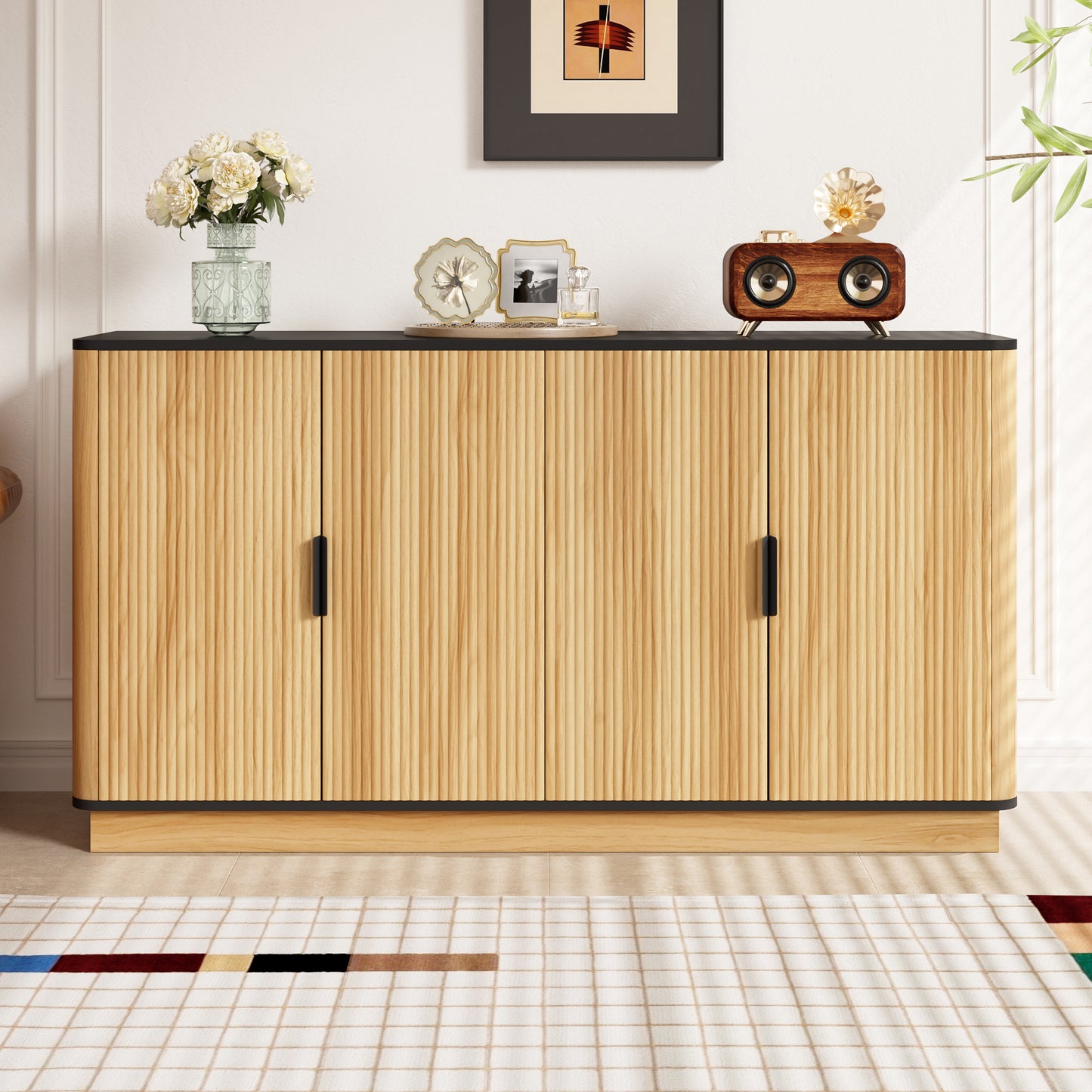 Sideboard 4-türig, vertikale Riffelung, Holzoptik, Schrank für Wohnzimmer, Flur, Esszimmer, Stauraum